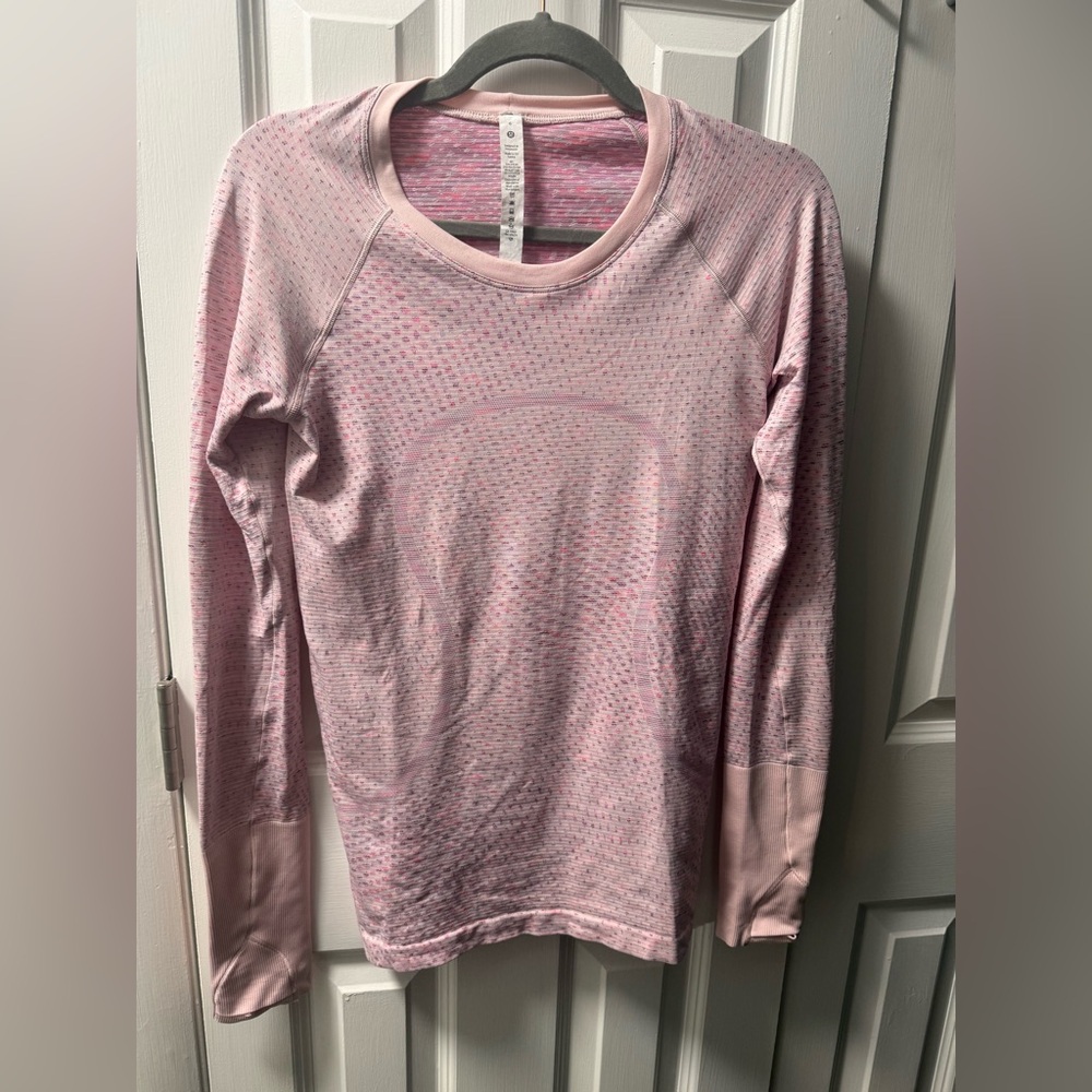 Lululemon Swiftly top size 6 EUC